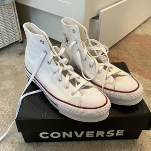 White platform converse size 8W (6K)
